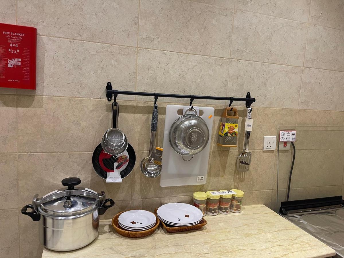 Al Bateel Furnished Apartments Riaad Buitenkant foto