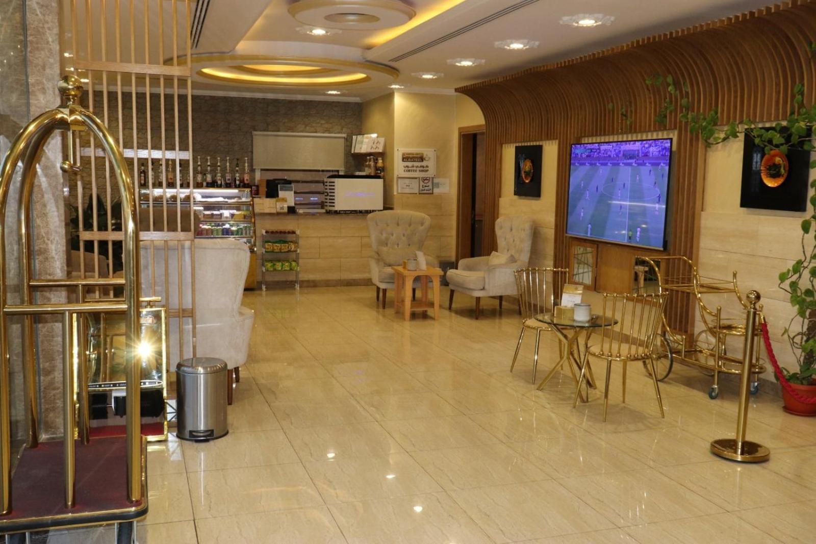 Al Bateel Furnished Apartments Riaad Buitenkant foto