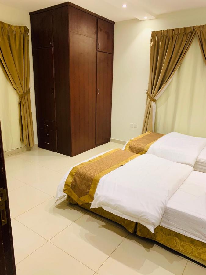 Al Bateel Furnished Apartments Riaad Buitenkant foto